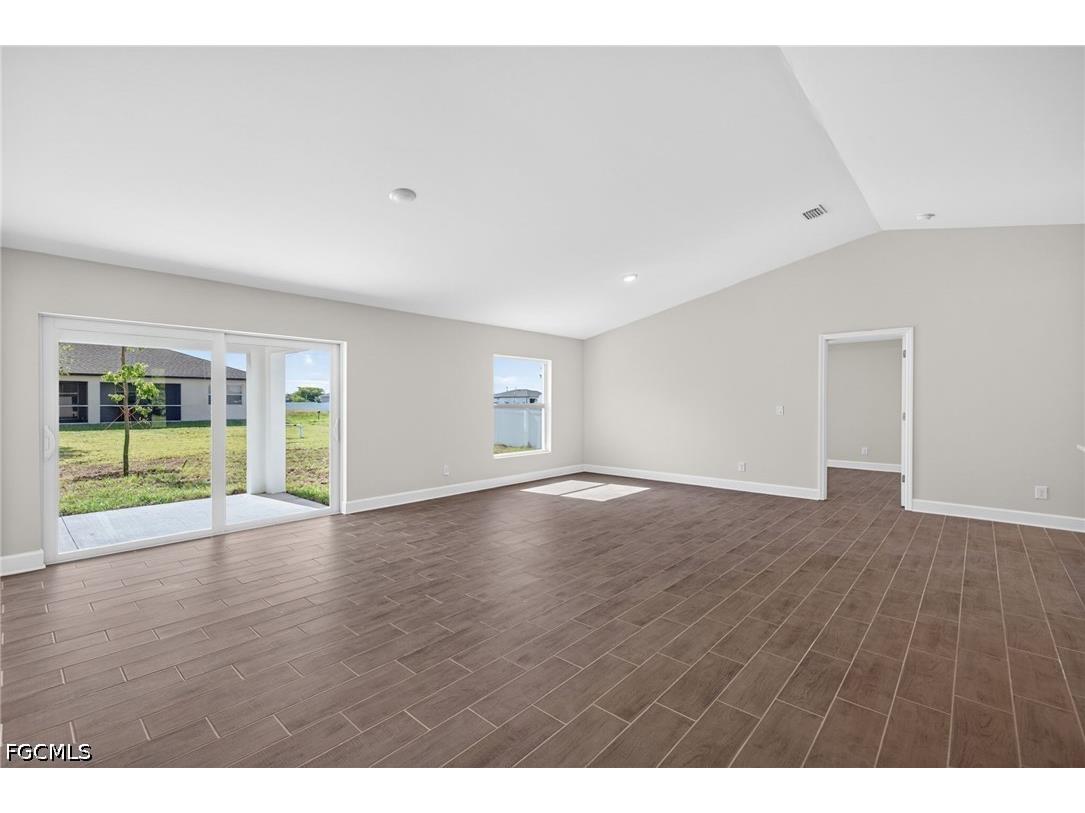 1819 NW 9th Avenue Cape Coral FL 33993 2026025932 image8