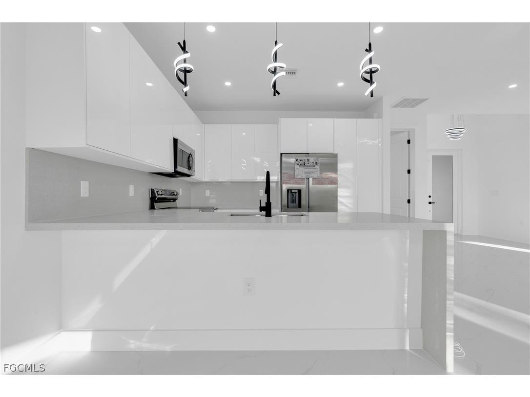 1819 Rush Avenue Lehigh Acres FL 33972 2026007695 image10