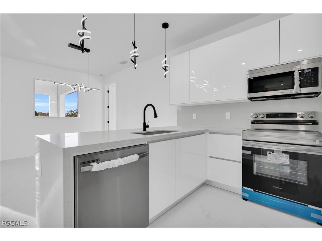 1819 Rush Avenue Lehigh Acres FL 33972 2026007695 image11