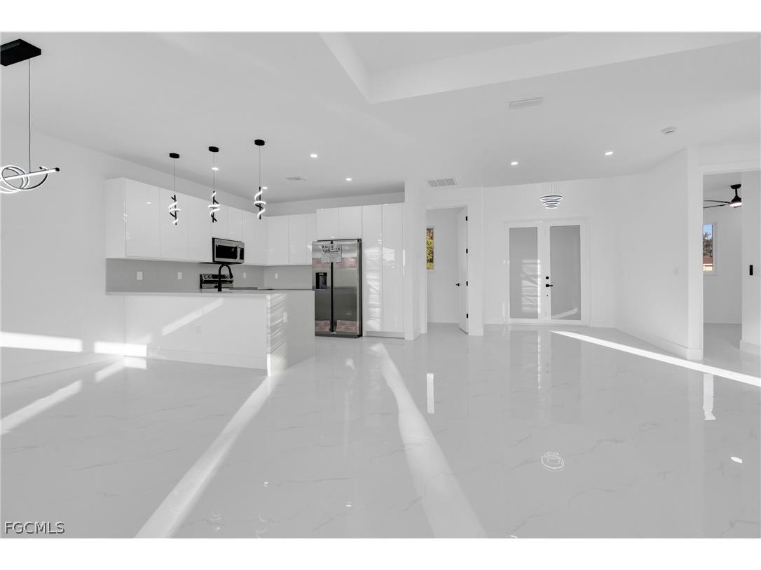 1819 Rush Avenue Lehigh Acres FL 33972 2026007695 image4