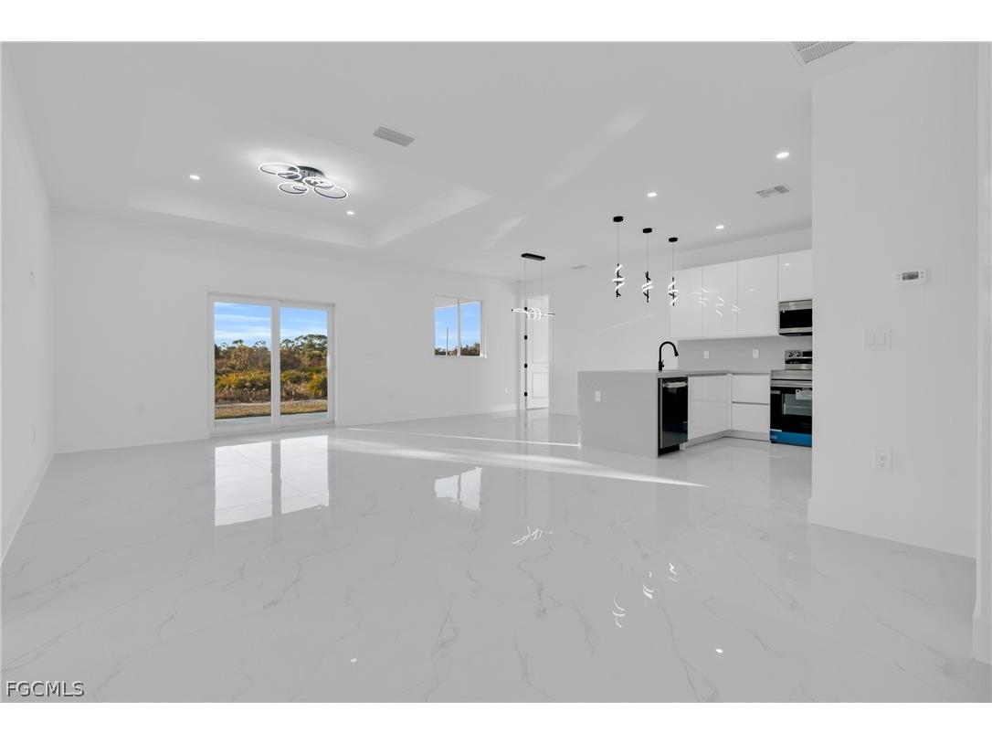 1819 Rush Avenue Lehigh Acres FL 33972 2026007695 image5