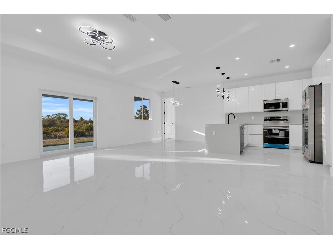 1819 Rush Avenue Lehigh Acres FL 33972 2026007695 image6