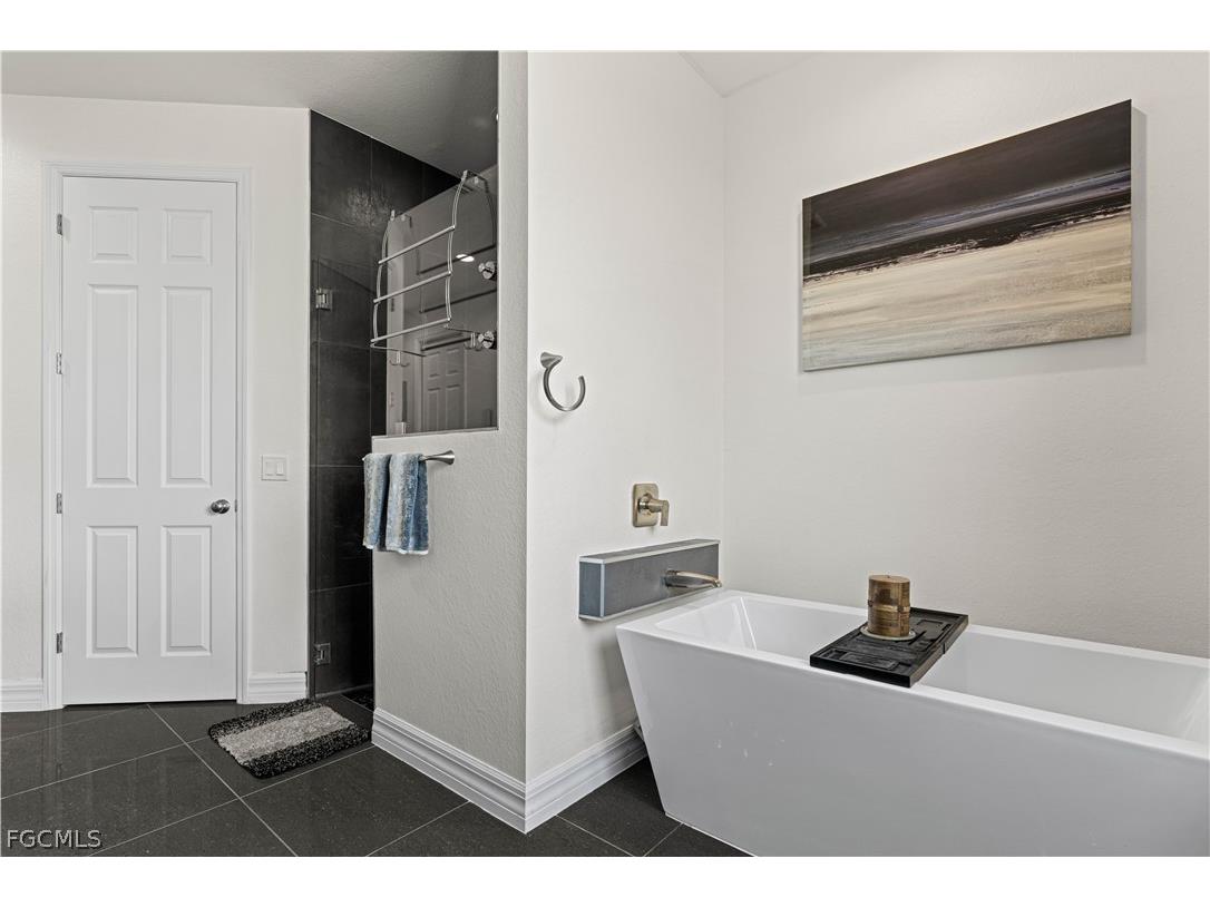 1819 SW 6th Avenue Cape Coral FL 33991 2026010714 image35