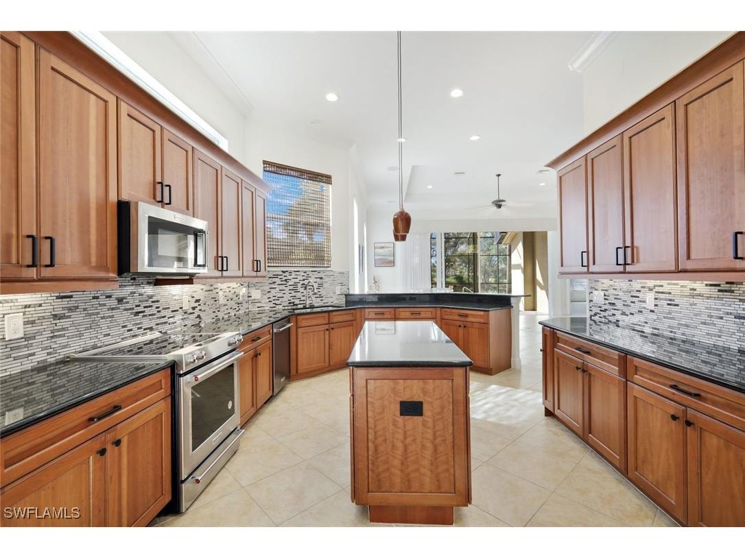 18190 Parkside Greens Drive Fort Myers FL 33908 226001183 image8