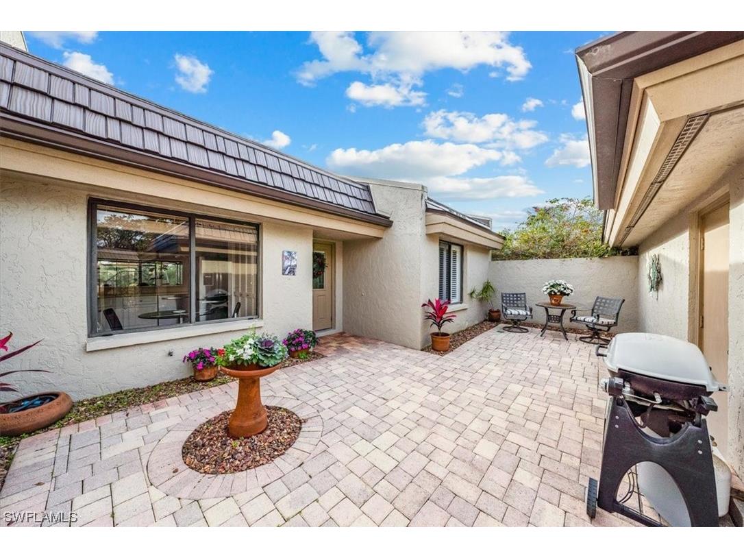 182 Bears Paw Trail Naples FL 34105 224011882 image1