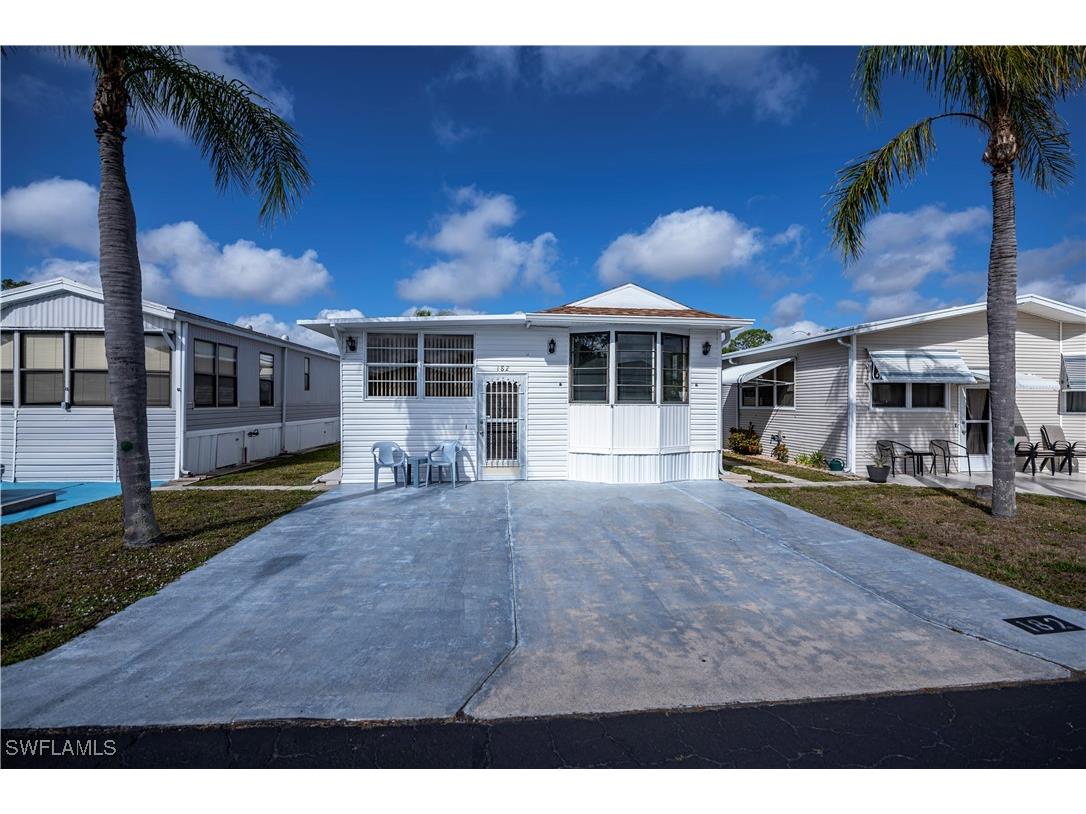 182 Caravan Circle North Fort Myers FL 33903 225033530 image1