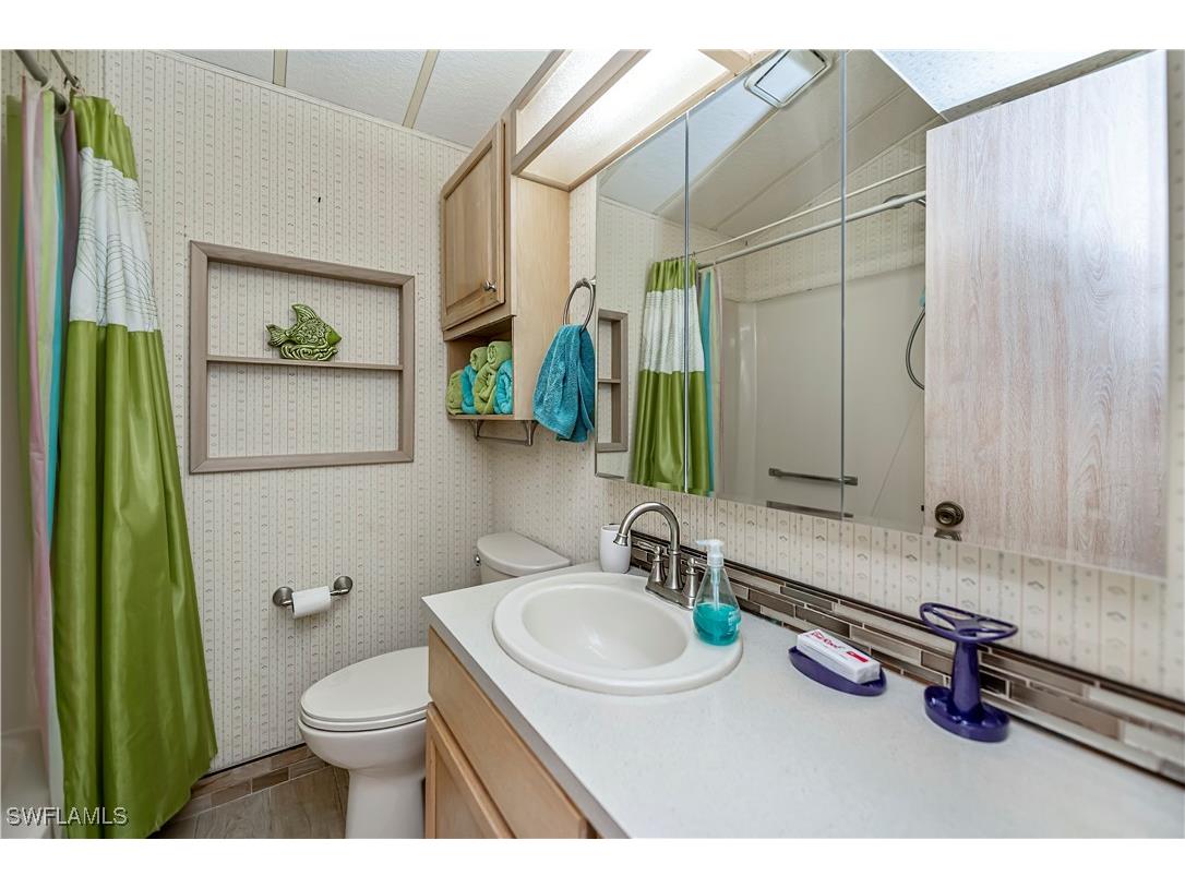 182 Caravan Circle North Fort Myers FL 33903 225033530 image13