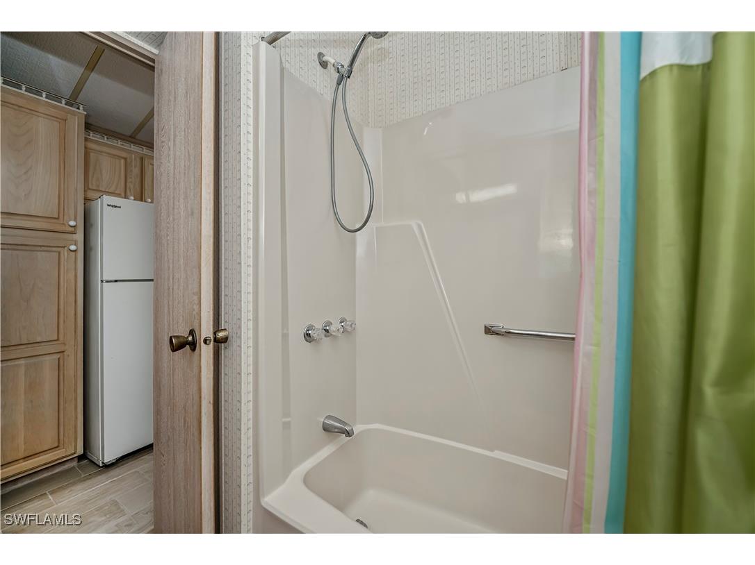 182 Caravan Circle North Fort Myers FL 33903 225033530 image14