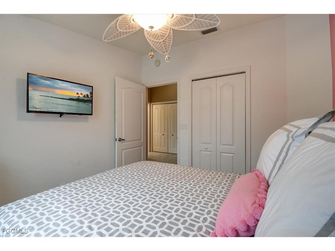 182 Newport Drive #1007 Naples FL 34114 2026004205 image15