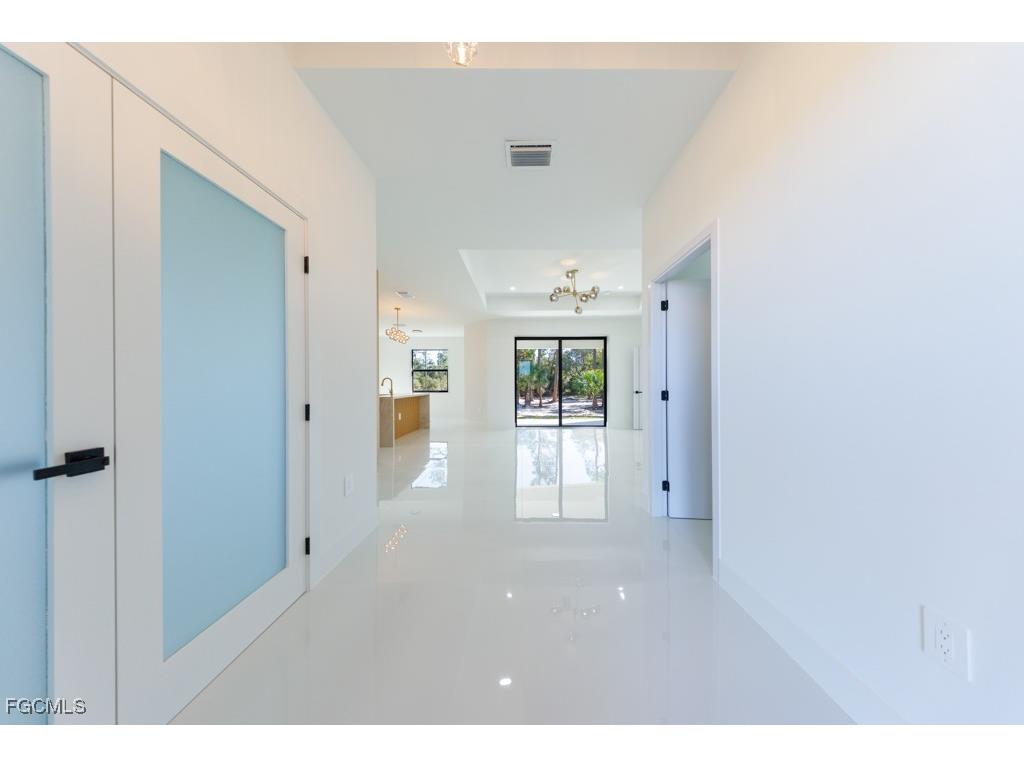 1820 Edward Avenue Lehigh Acres FL 33972 2025023911 image4