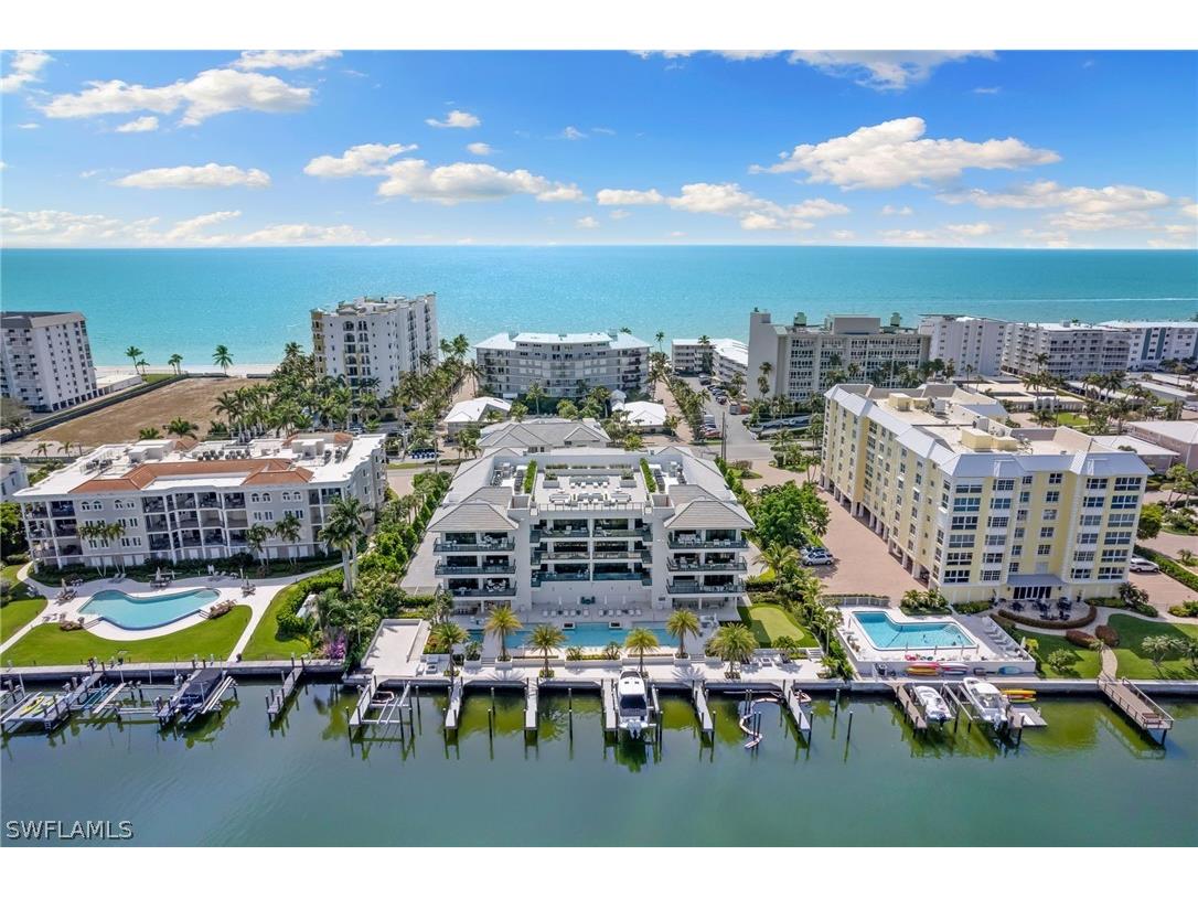 1820 Gulf Shore Blvd N #301 Naples FL 34102 224036241 image1