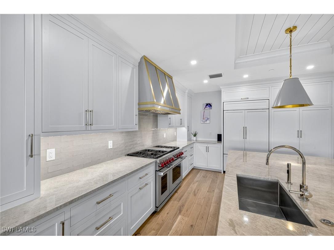 1820 Gulf Shore Boulevard N #202 Naples FL 34102 225047538 image10