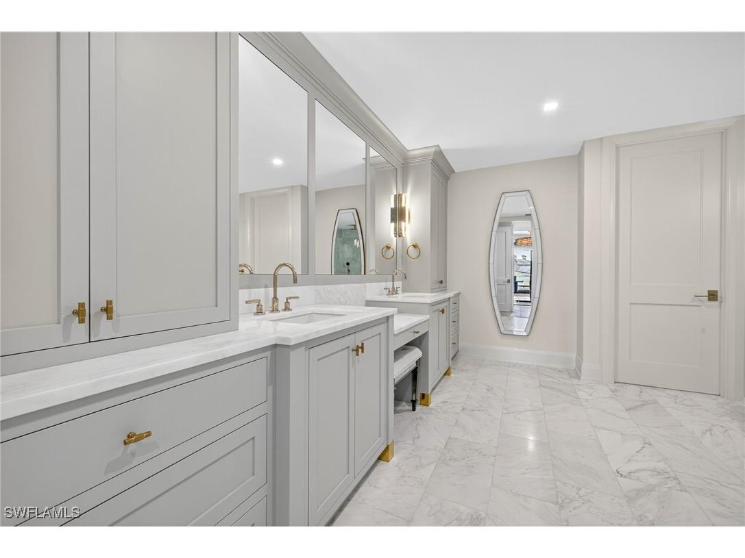 1820 Gulf Shore Boulevard N #202 Naples FL 34102 225047538 image20