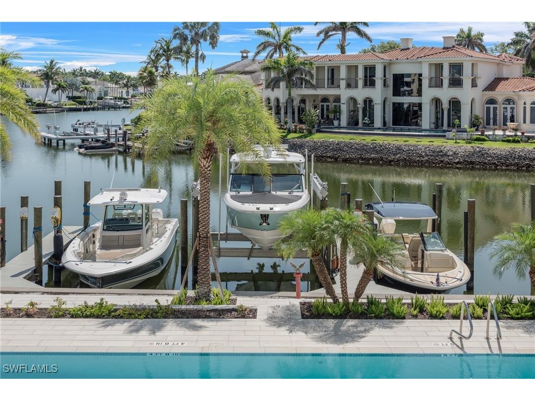 1820 Gulf Shore Boulevard N #202 Naples FL 34102 225047538 image39