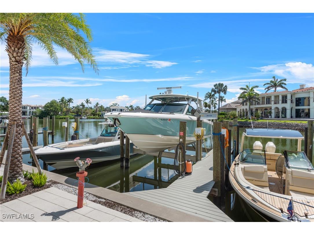 1820 Gulf Shore Boulevard N #202 Naples FL 34102 225047538 image40