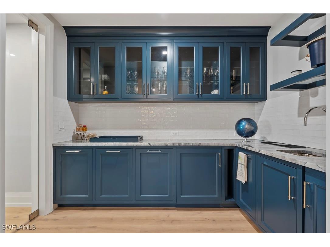 1820 Gulf Shore Boulevard N #302-303 Naples FL 34102 225077956 image20