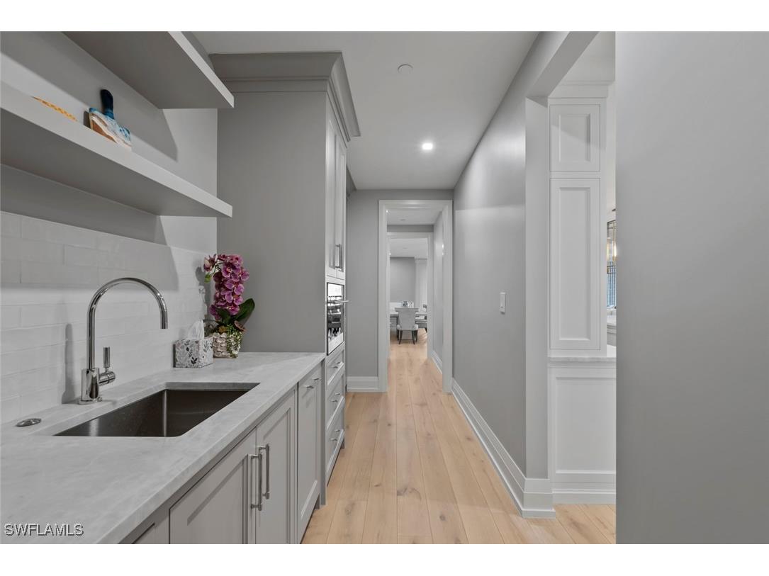 1820 Gulf Shore Boulevard N #302-303 Naples FL 34102 225077956 image21