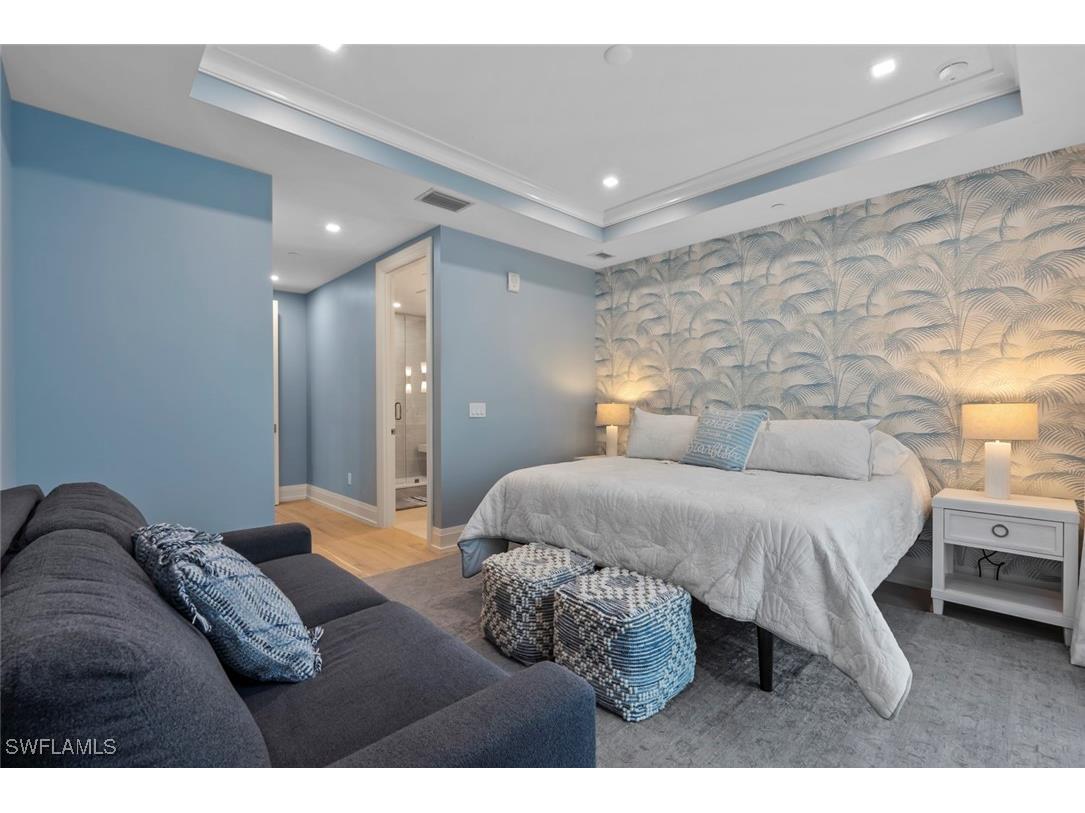 1820 Gulf Shore Boulevard N #302-303 Naples FL 34102 225077956 image24