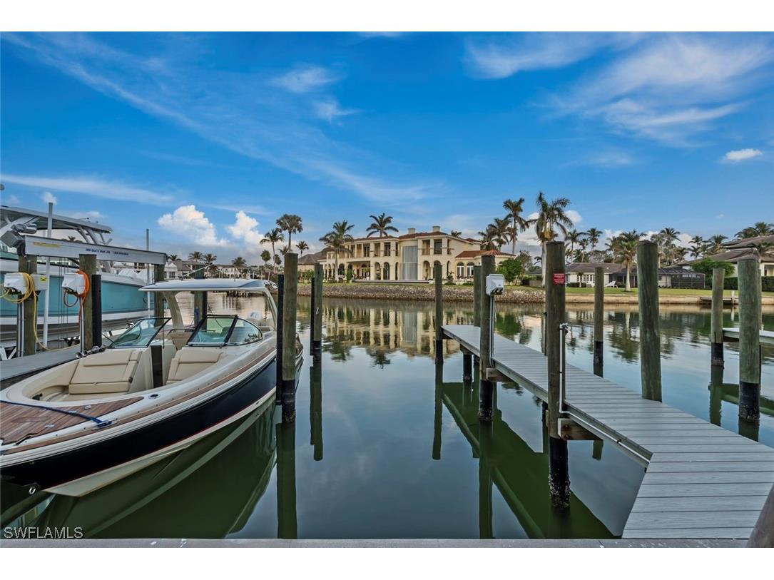 1820 Gulf Shore Boulevard N #302-303 Naples FL 34102 225077956 image7