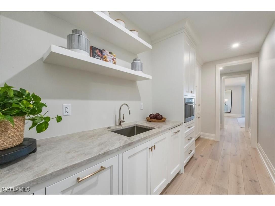 1820 Gulf Shore Boulevard N #402-403 Naples FL 34102 225080359 image16