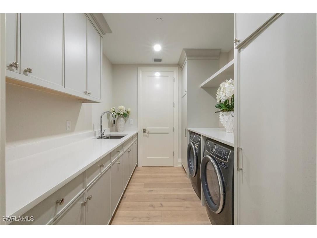 1820 Gulf Shore Boulevard N #402-403 Naples FL 34102 225080359 image37