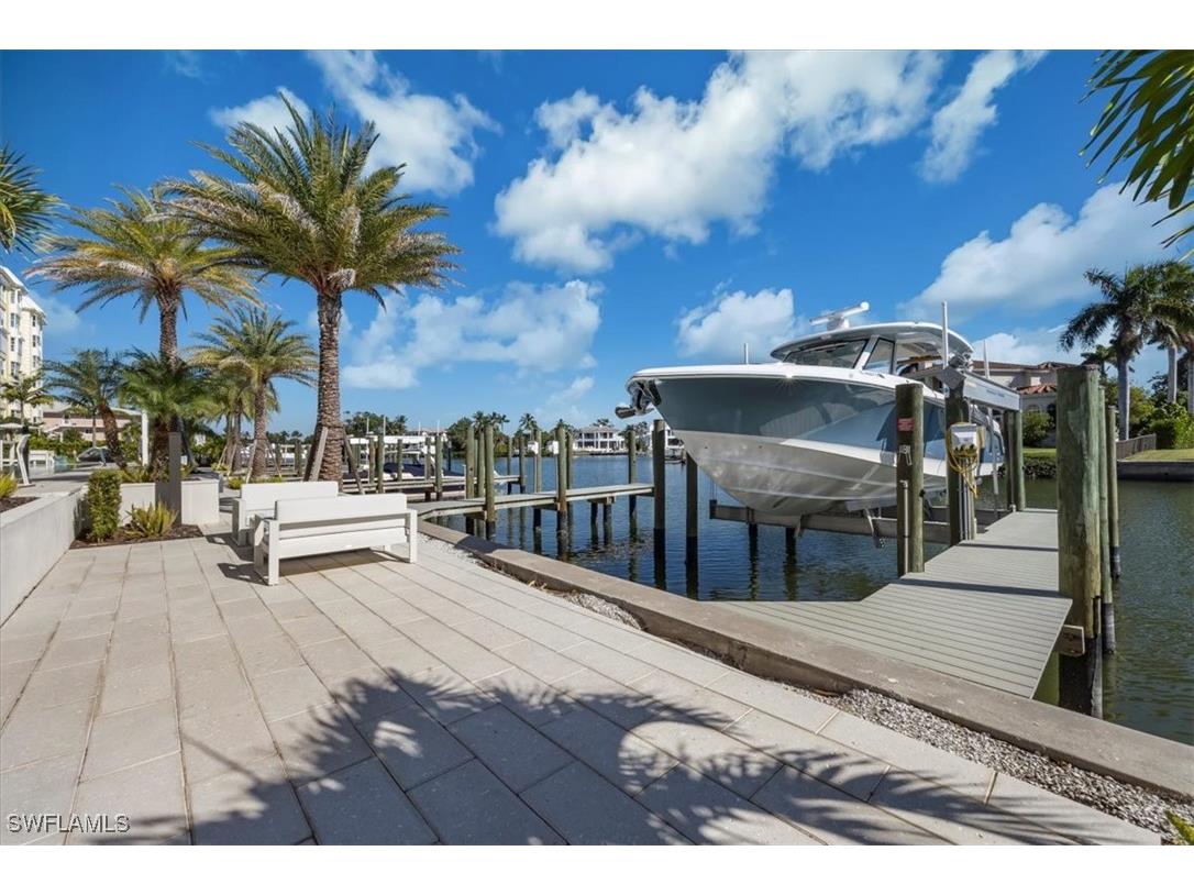 1820 Gulf Shore Boulevard N #402-403 Naples FL 34102 225080359 image43