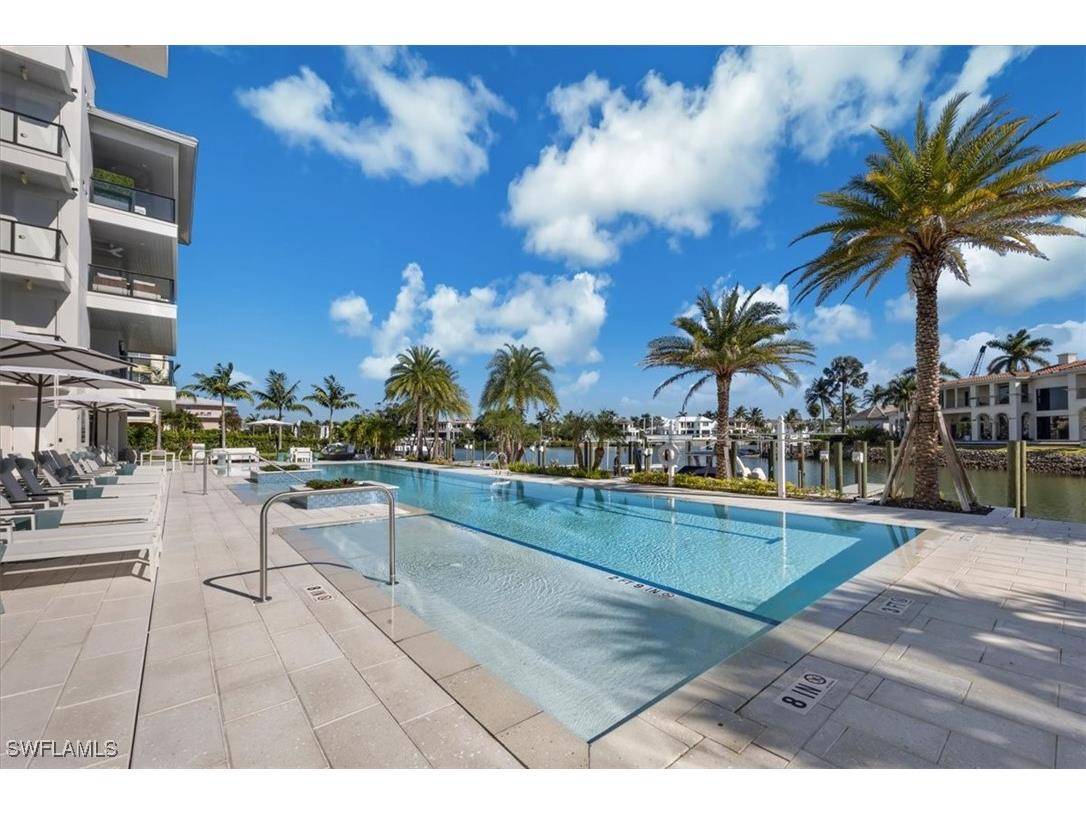 1820 Gulf Shore Boulevard N #402-403 Naples FL 34102 225080359 image45