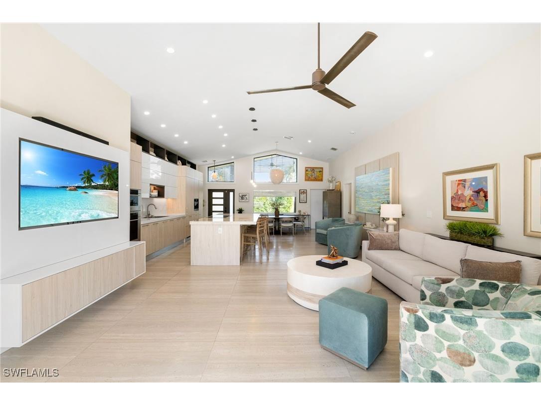 1820 Holiday Lane Naples FL 34104 226003067 image17