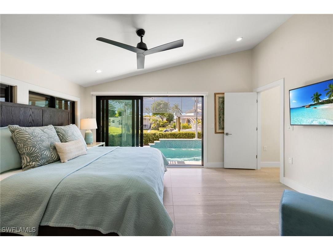 1820 Holiday Lane Naples FL 34104 226003067 image21