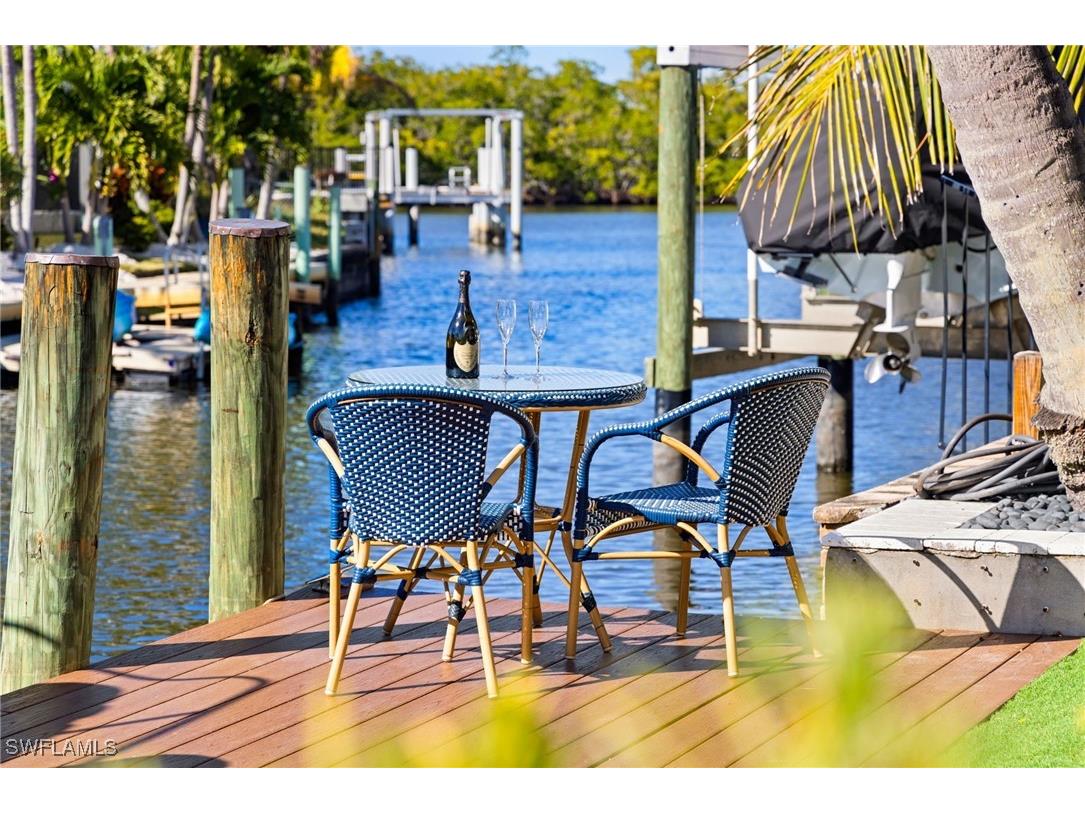 1820 Holiday Lane Naples FL 34104 226003067 image36