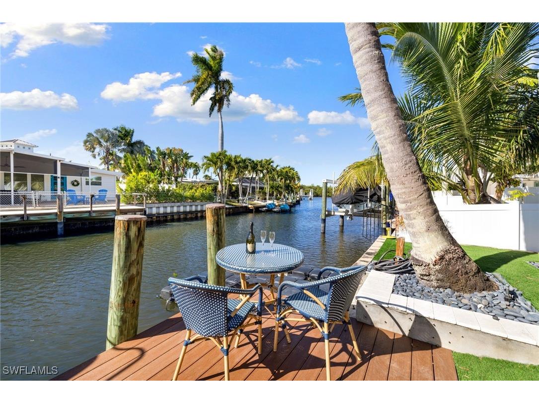 1820 Holiday Lane Naples FL 34104 226003067 image44