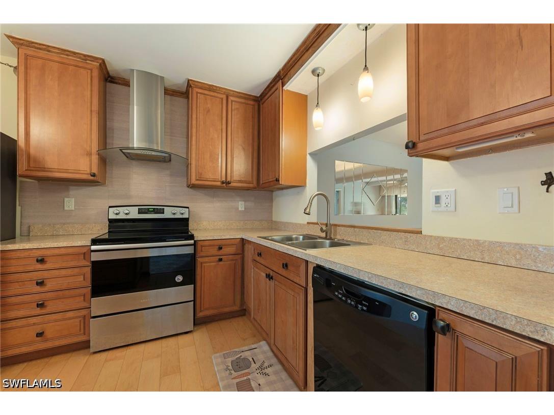 1820 Kings Lake Boulevard #103 Naples FL 34112 226021107 image9