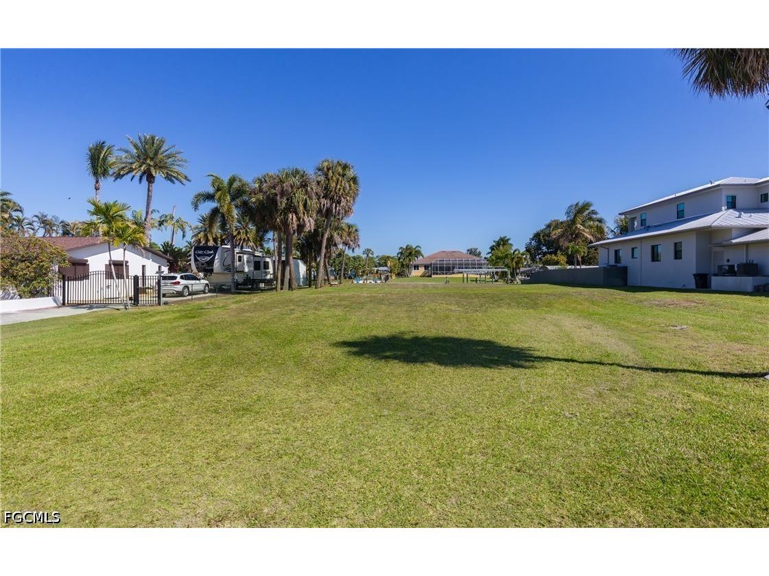 1820 Marina Circle North Fort Myers FL 33903 2026014026 image11