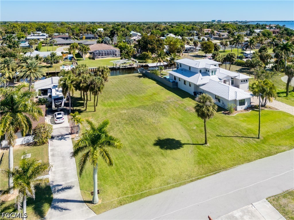 1820 Marina Circle North Fort Myers FL 33903 2026014026 image14