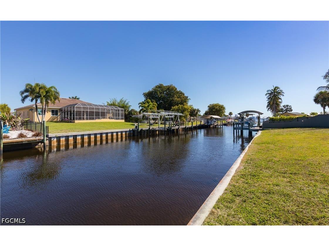 1820 Marina Circle North Fort Myers FL 33903 2026014026 image4