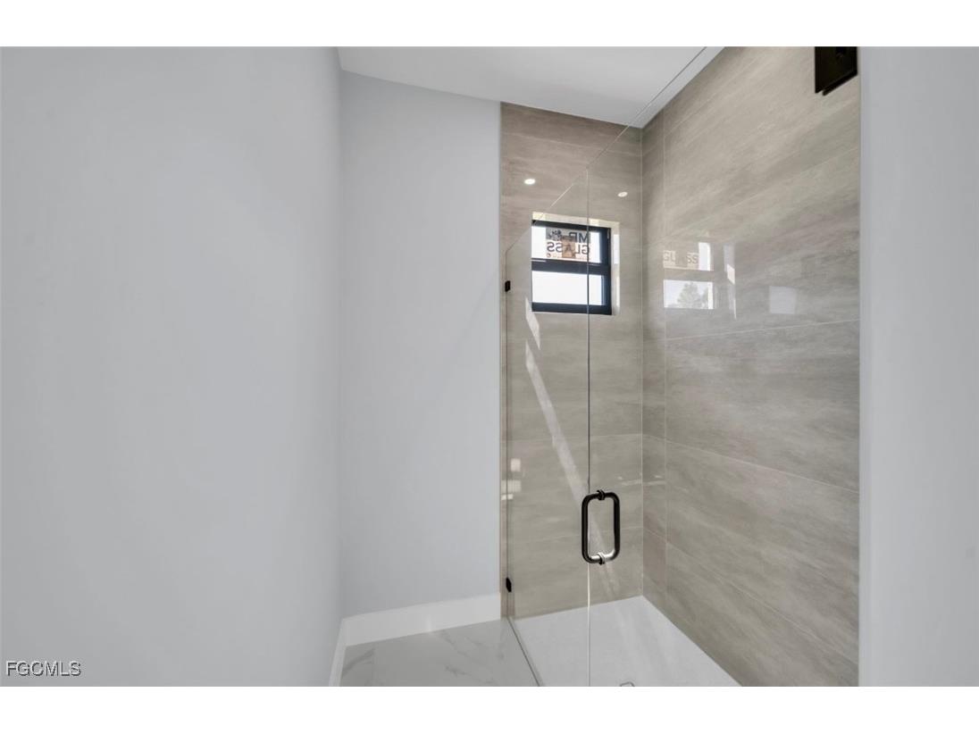 1820 Marson Street E Lehigh Acres FL 33972 2025008391 image9