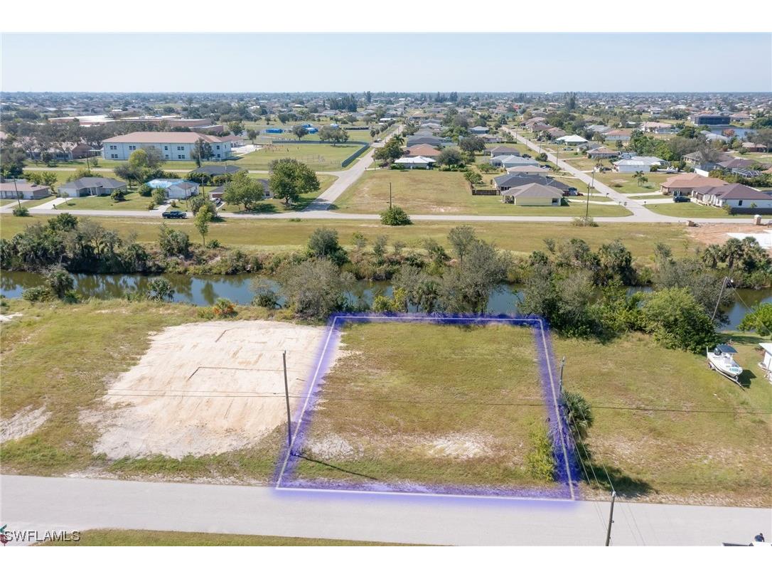 1820 NE 13th Place Cape Coral FL 33909 223079362 image1