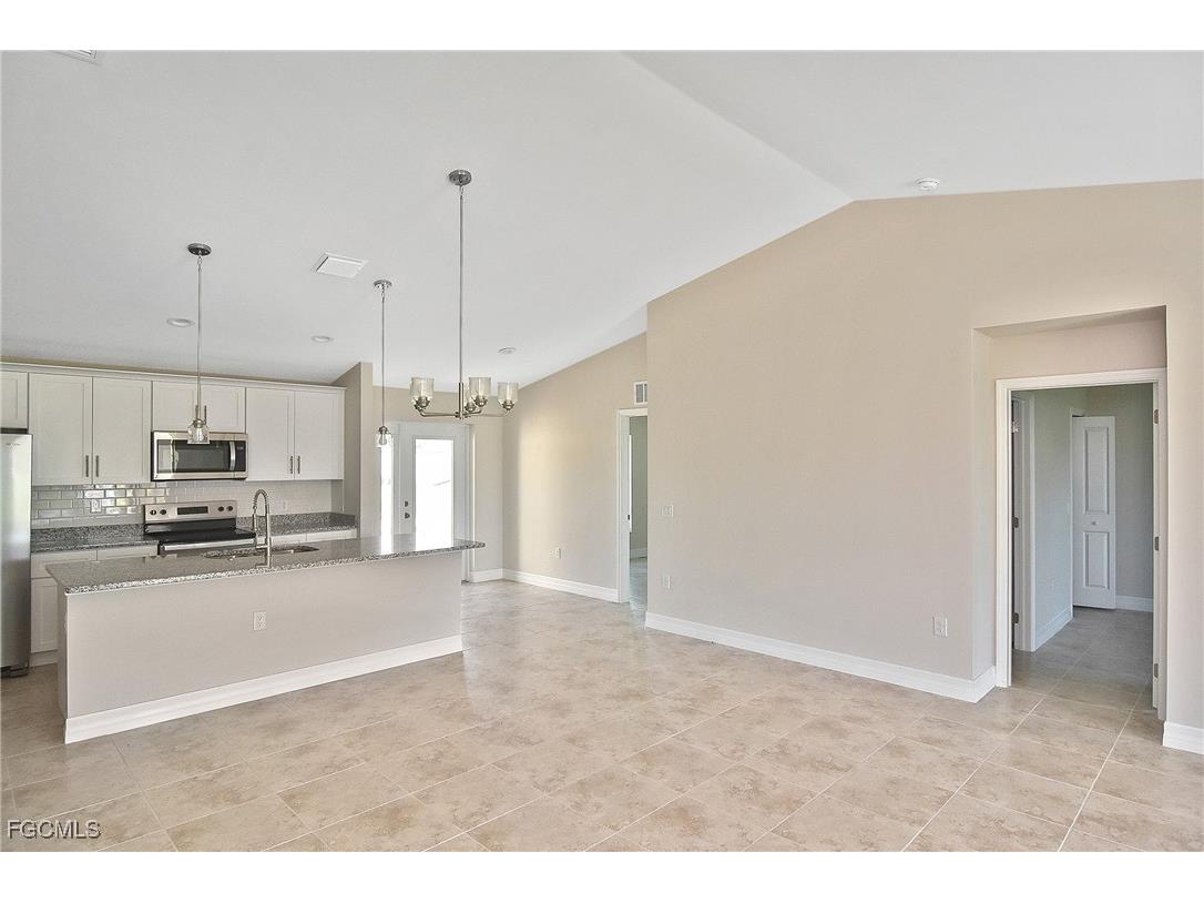 1820 NW 21st Street Cape Coral FL 33993 2025006266 image11