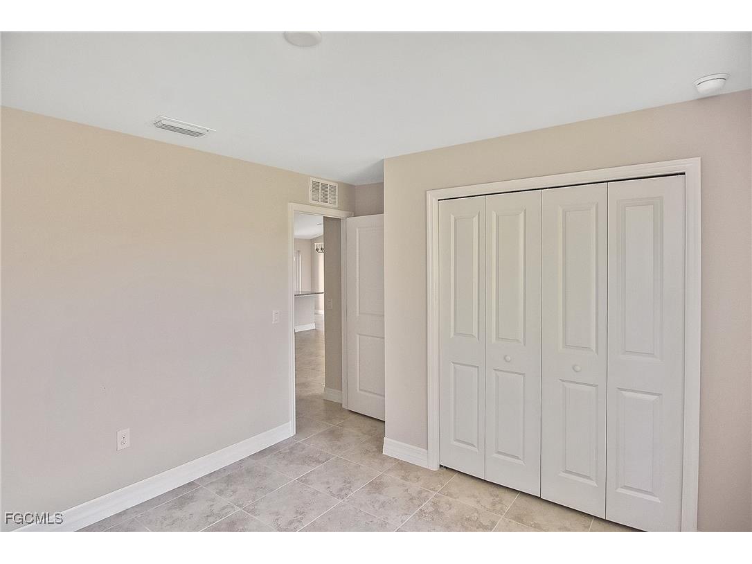 1820 NW 21st Street Cape Coral FL 33993 2025006266 image25