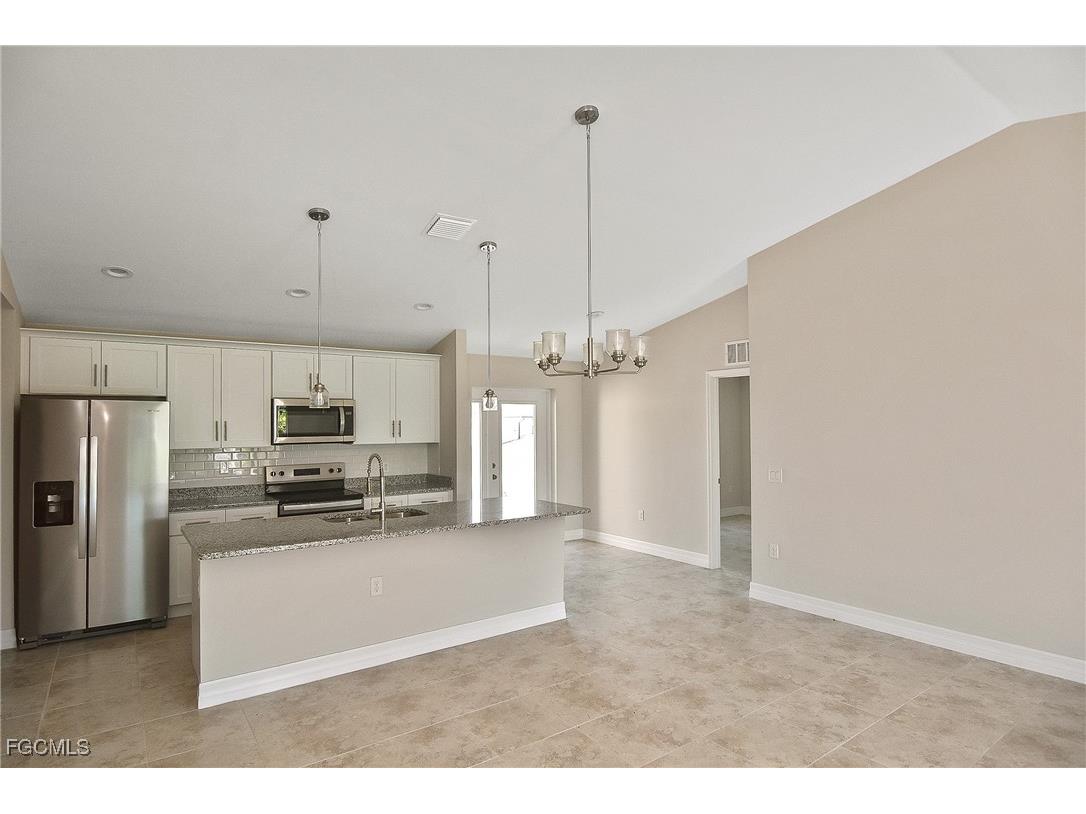 1820 NW 21st Street Cape Coral FL 33993 2025006266 image26