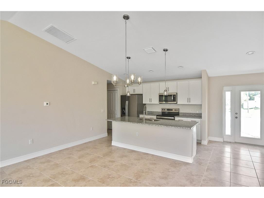 1820 NW 21st Street Cape Coral FL 33993 2025006266 image27