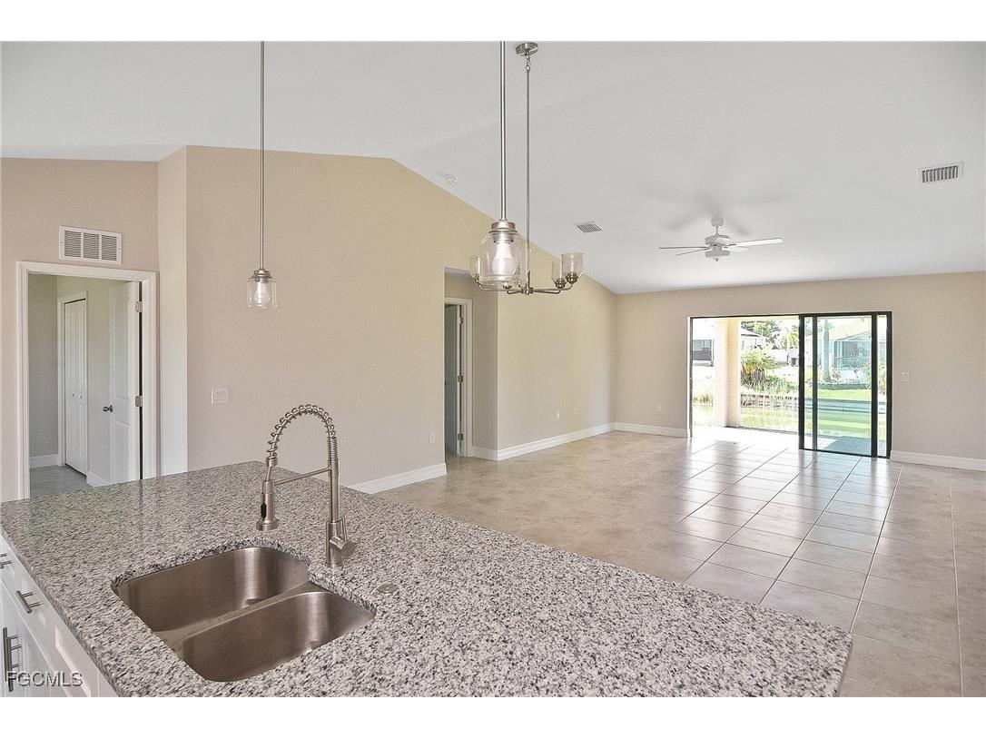 1820 NW 21st Street Cape Coral FL 33993 2025006266 image35