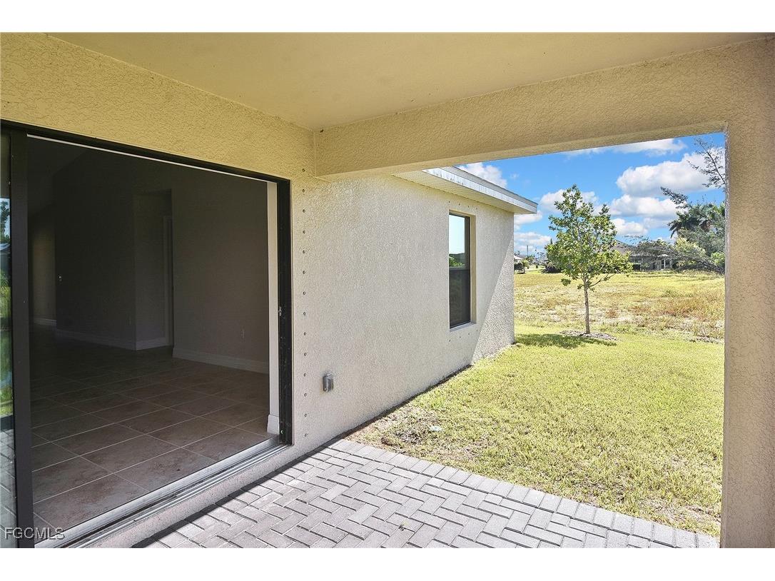 1820 NW 21st Street Cape Coral FL 33993 2025006266 image41