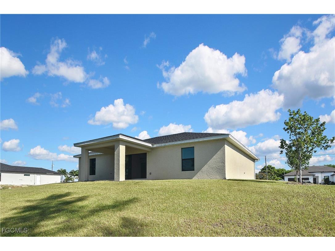 1820 NW 21st Street Cape Coral FL 33993 2025006266 image47