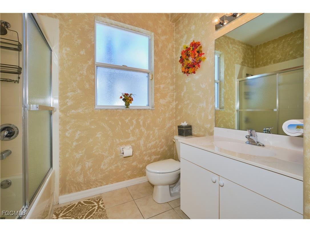 1820 SW 49th Terrace Cape Coral FL 33914 2025005457 image10