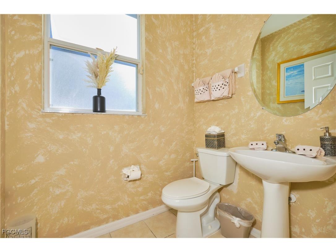 1820 SW 49th Terrace Cape Coral FL 33914 2025005457 image12