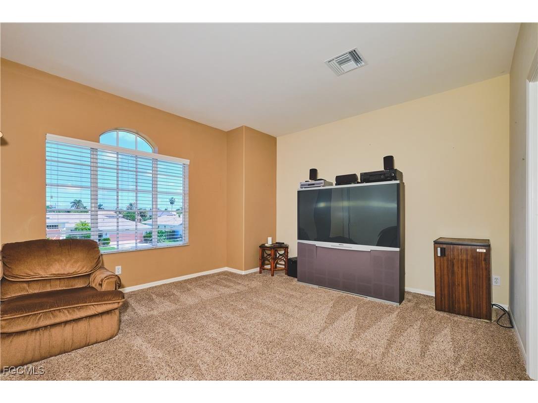 1820 SW 49th Terrace Cape Coral FL 33914 2025005457 image25