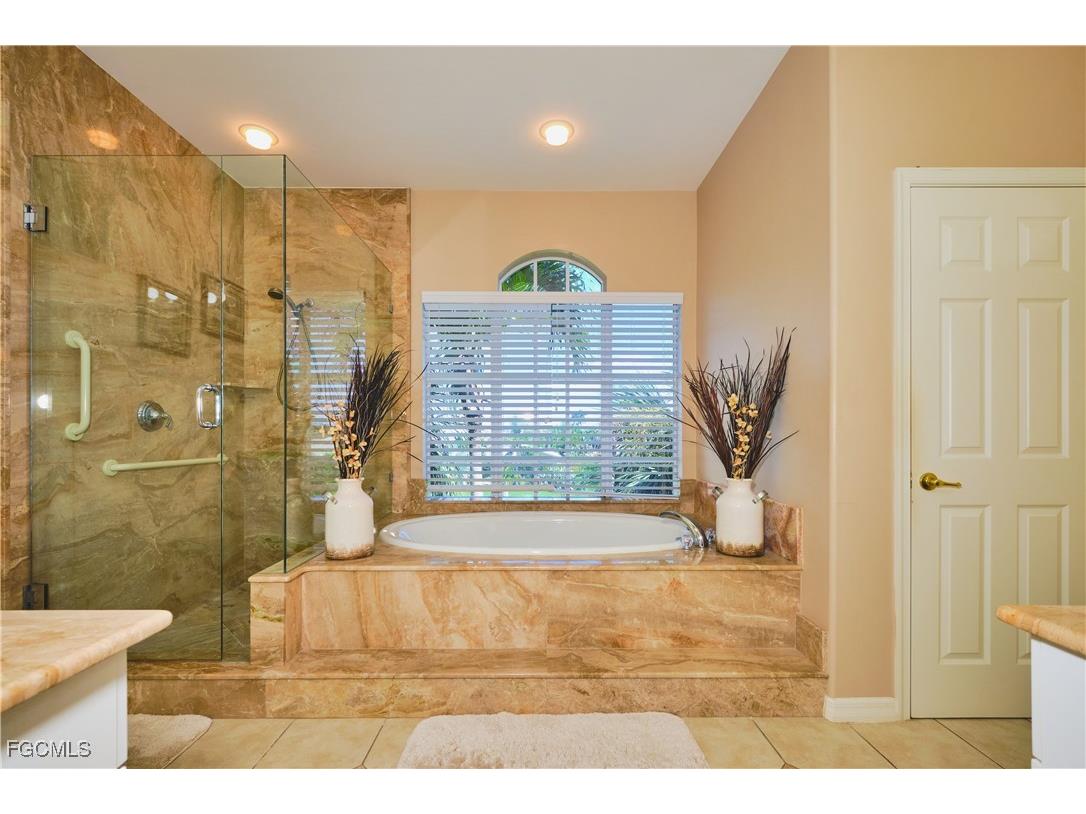 1820 SW 49th Terrace Cape Coral FL 33914 2025005457 image33