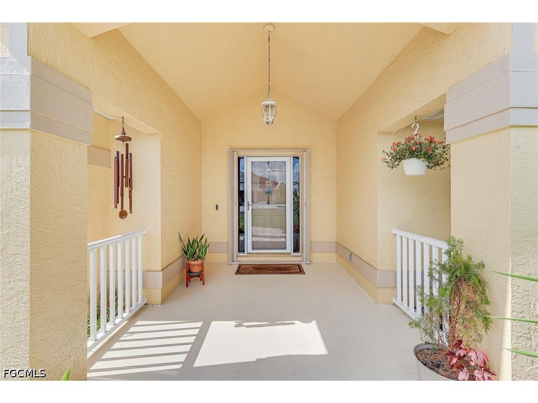 1820 SW 51st Street Cape Coral FL 33914 2026025414 image3