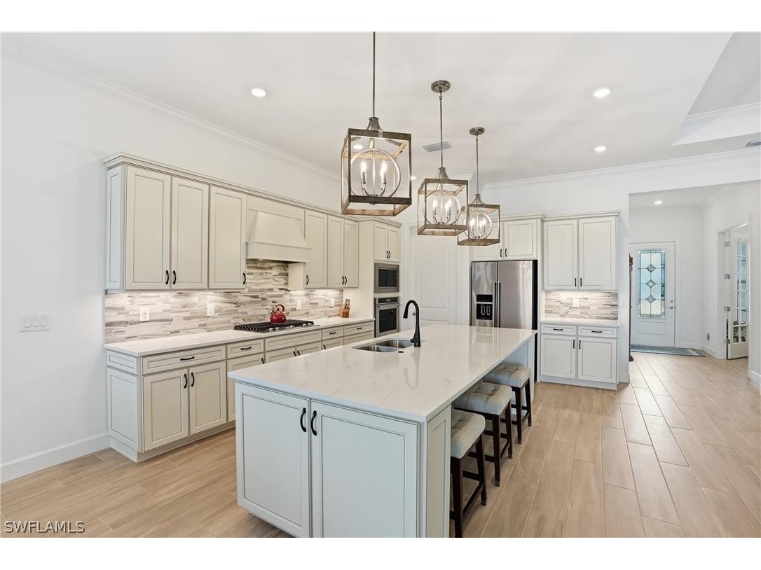 1821 Amador Court Naples FL 34120 226007705 image10
